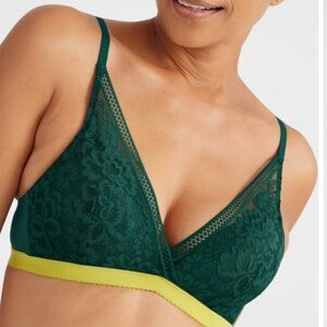 Knix Lace Deep-V Bra Sz M in Emerald